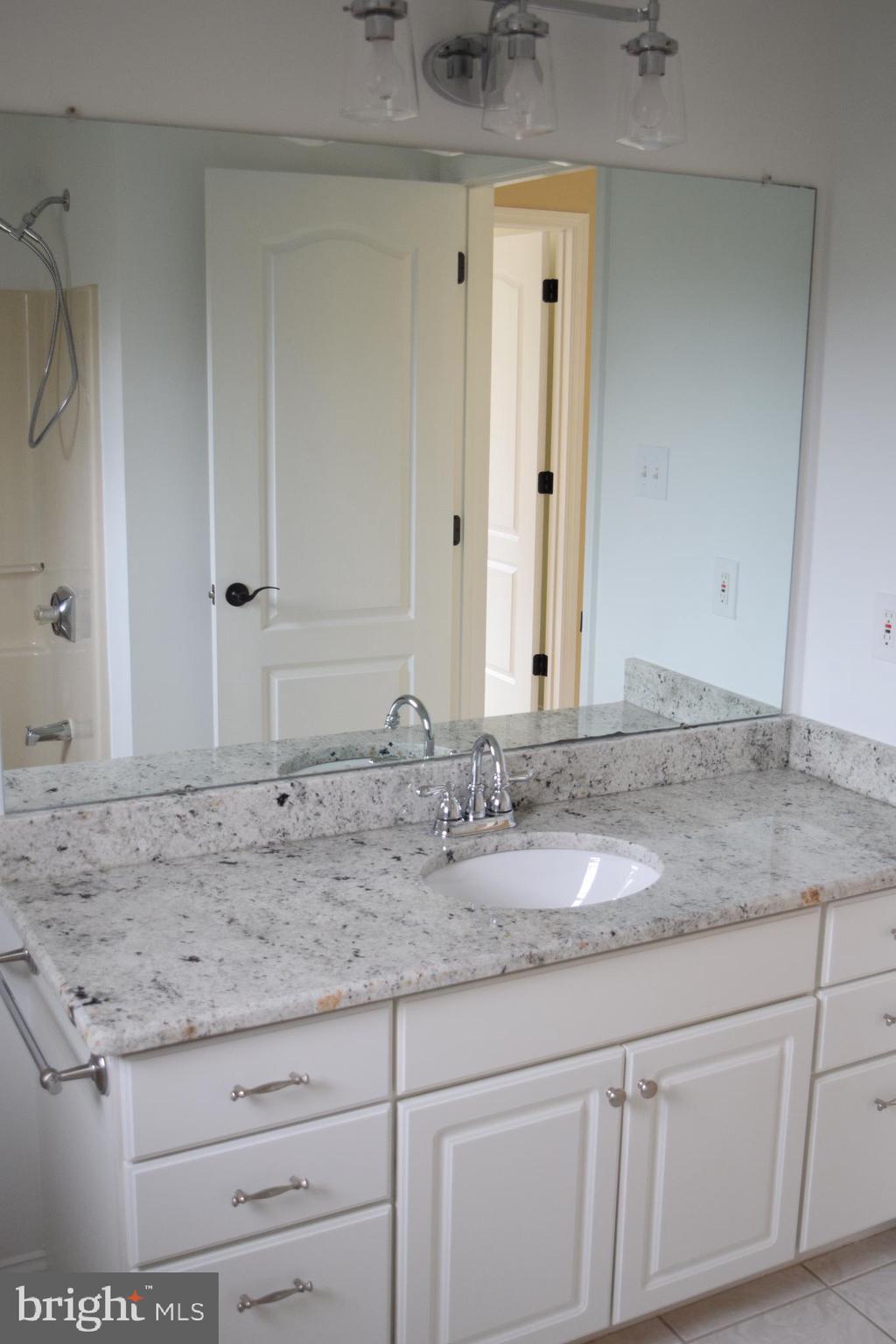 22 Stelle Road Chesterfield, NJ 08515 - Photo 27 of 50 2nd floor hall bath