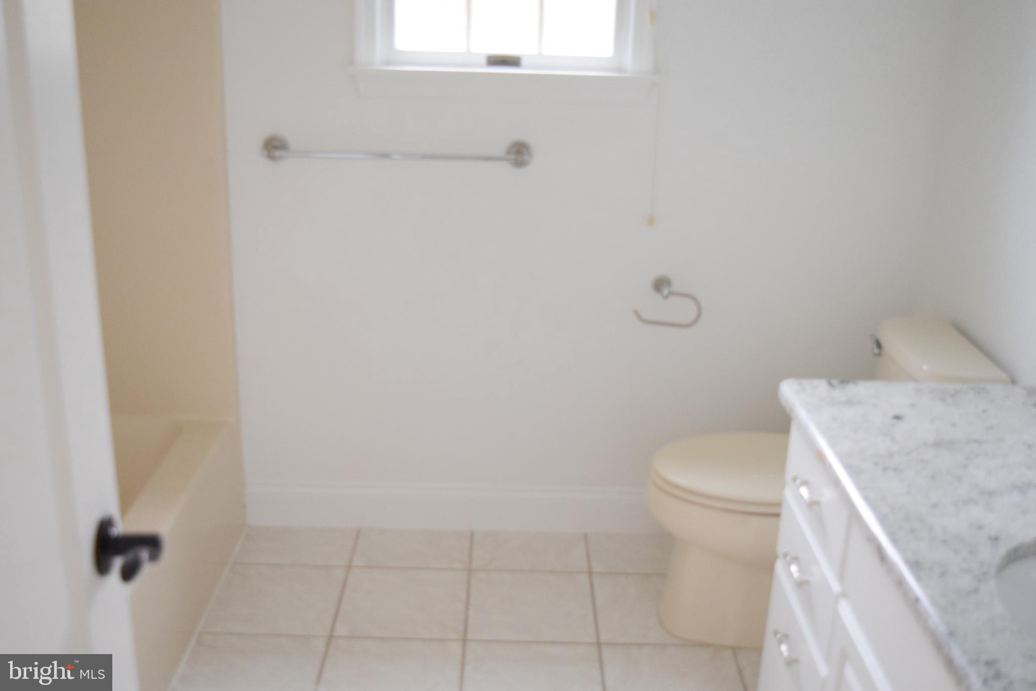 22 Stelle Road Chesterfield, NJ 08515 - Photo 28 of 50 2nd floor hall bath