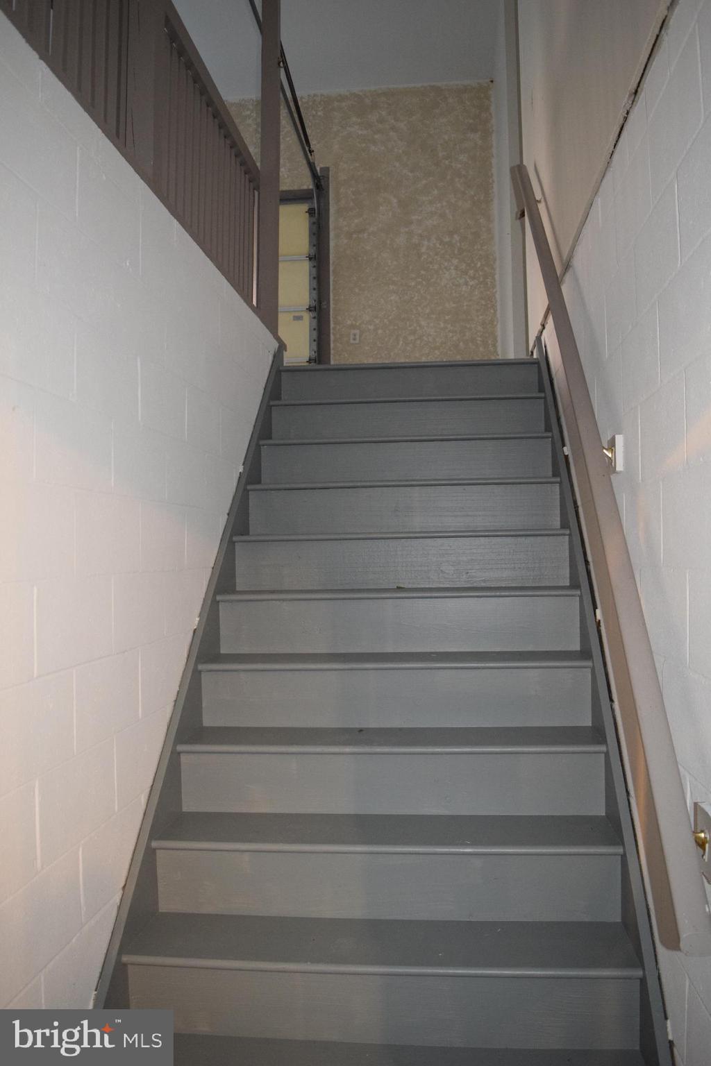 22 Stelle Road Chesterfield, NJ 08515 - Photo 42 of 50 Stairs from basement to garage