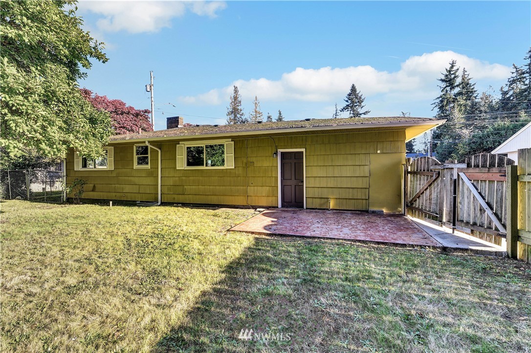 618 Edmonds Way Edmonds, WA 98020 - Photo 3 of 18 Gallery Image 3