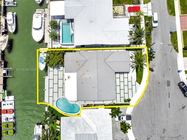 $3,500,000 | 1250 Northeast 82nd Street, Miami, FL 33138