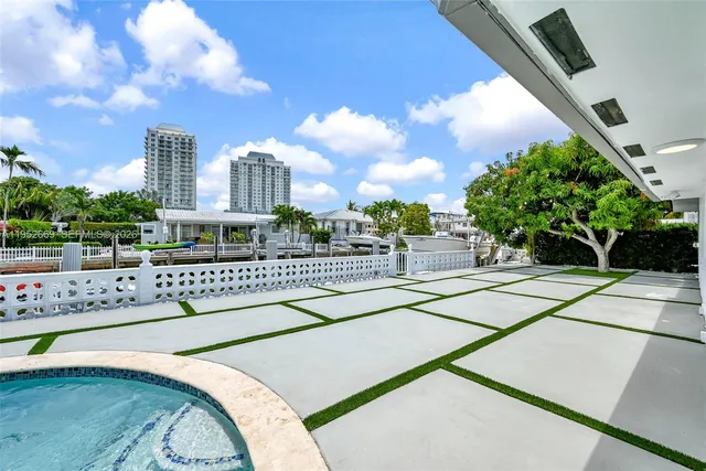 $3,500,000 | 1250 Northeast 82nd Street, Miami, FL 33138