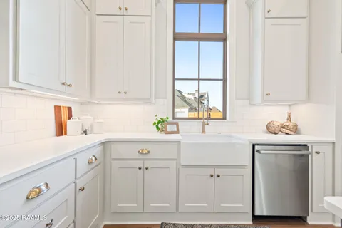 $530,000 | 111 Hedgemoore Court, Youngsville, LA 70592