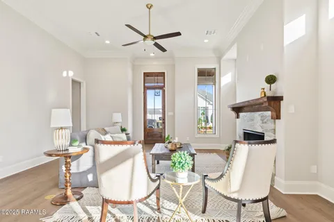 $530,000 | 111 Hedgemoore Court, Youngsville, LA 70592