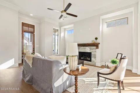 $530,000 | 111 Hedgemoore Court, Youngsville, LA 70592