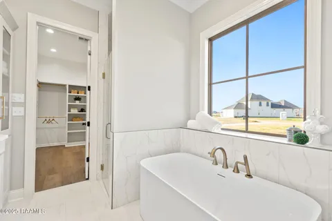 $530,000 | 111 Hedgemoore Court, Youngsville, LA 70592