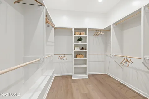 $530,000 | 111 Hedgemoore Court, Youngsville, LA 70592