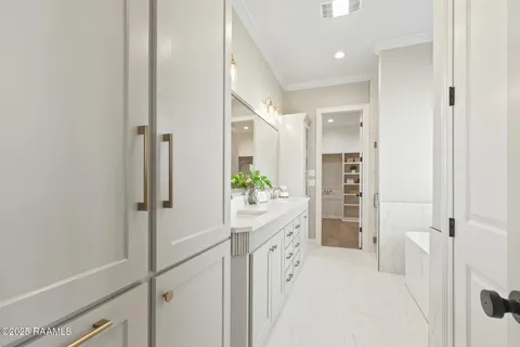 $530,000 | 111 Hedgemoore Court, Youngsville, LA 70592