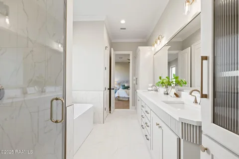 $530,000 | 111 Hedgemoore Court, Youngsville, LA 70592