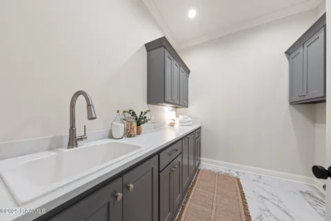 $530,000 | 111 Hedgemoore Court, Youngsville, LA 70592