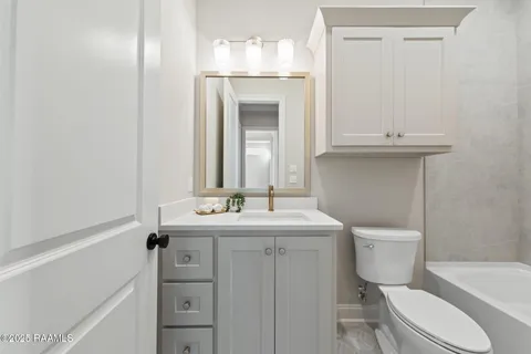 $530,000 | 111 Hedgemoore Court, Youngsville, LA 70592