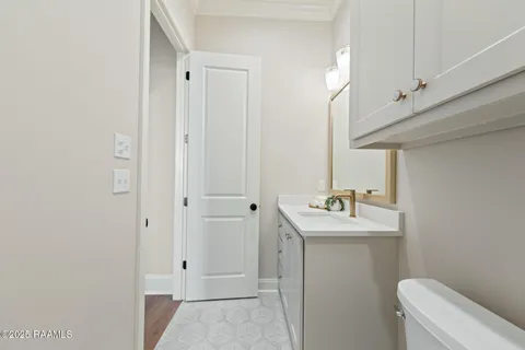 $530,000 | 111 Hedgemoore Court, Youngsville, LA 70592