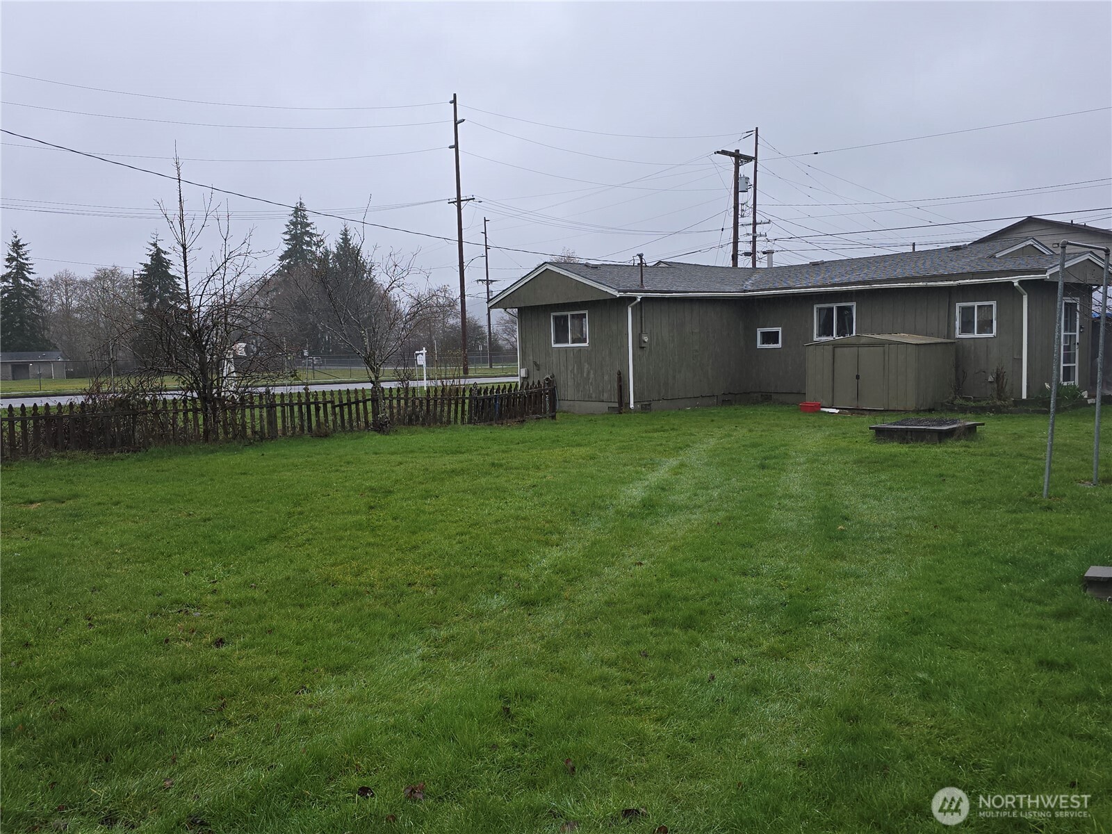 117 J Street Cosmopolis, WA 98537 - Photo 29 of 30 a front view of a house with garden