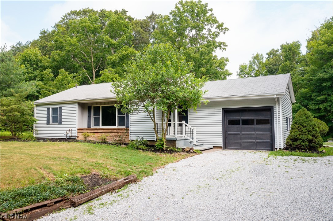 3231 Blake Road Wadsworth, OH 44281 - Photo 1 of 34