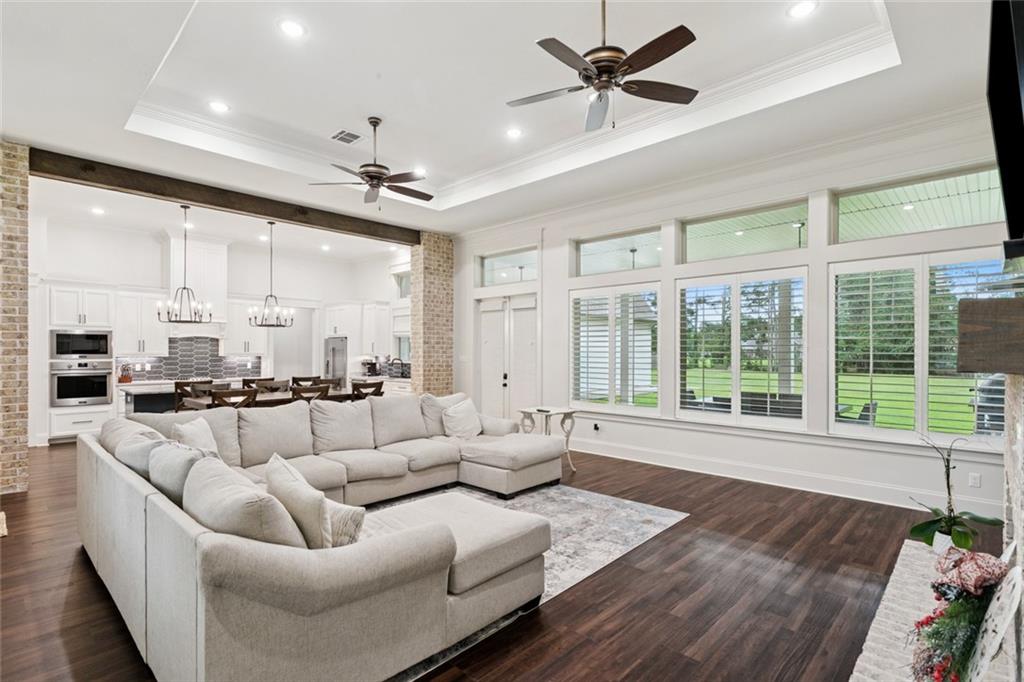 13645 Rue Chateau Hammond, LA 70403 - Photo 3 of 33