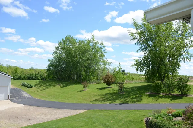 $950,000 | 34506 Pleasant Point Drive, Winona, MN 55987