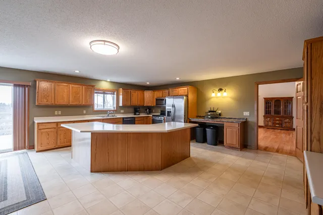 $950,000 | 34506 Pleasant Point Drive, Winona, MN 55987