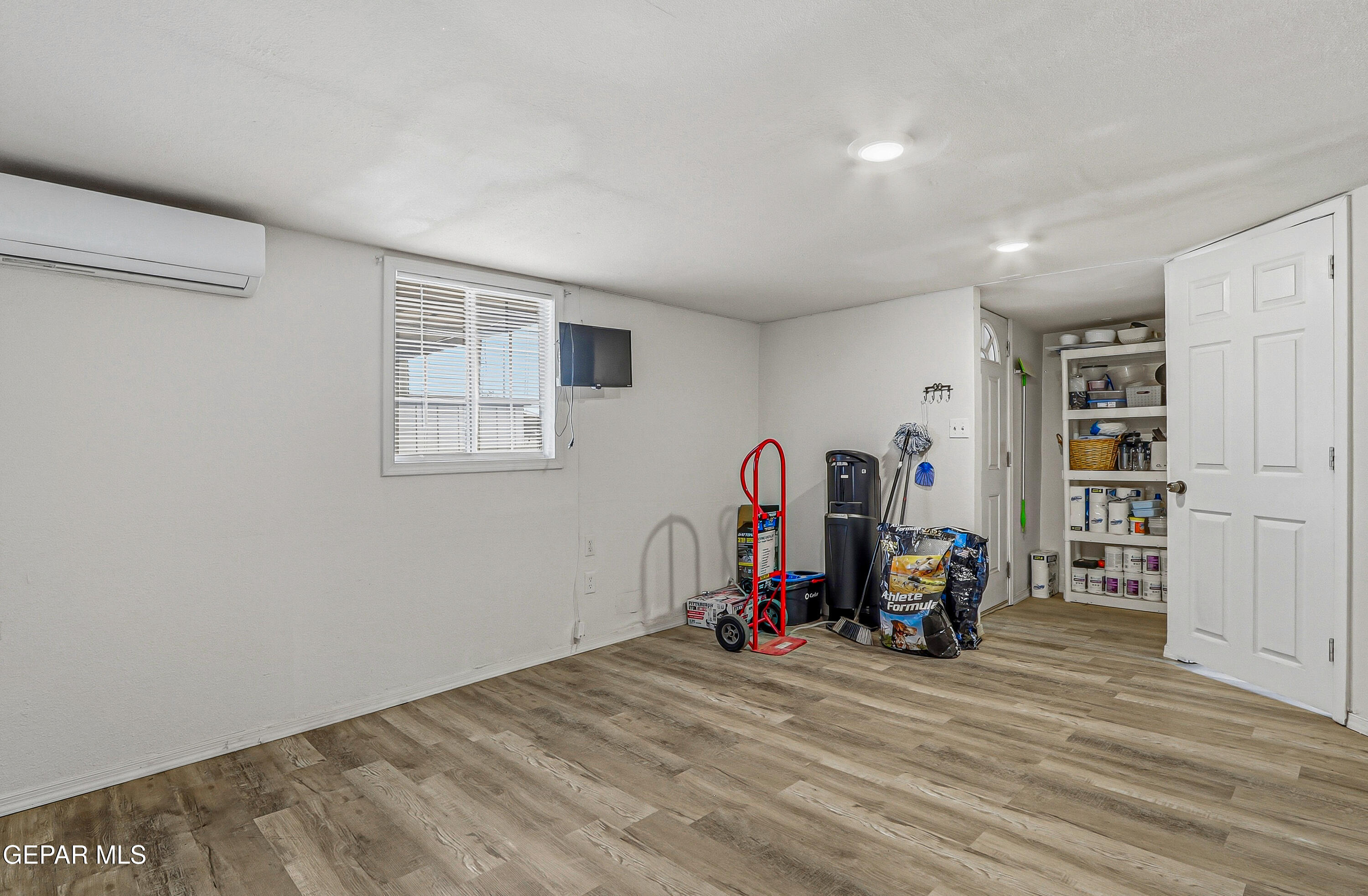 11548 Jenny Road Socorro, TX 79927 - Photo 12 of 39 a view of a room with gym equipment