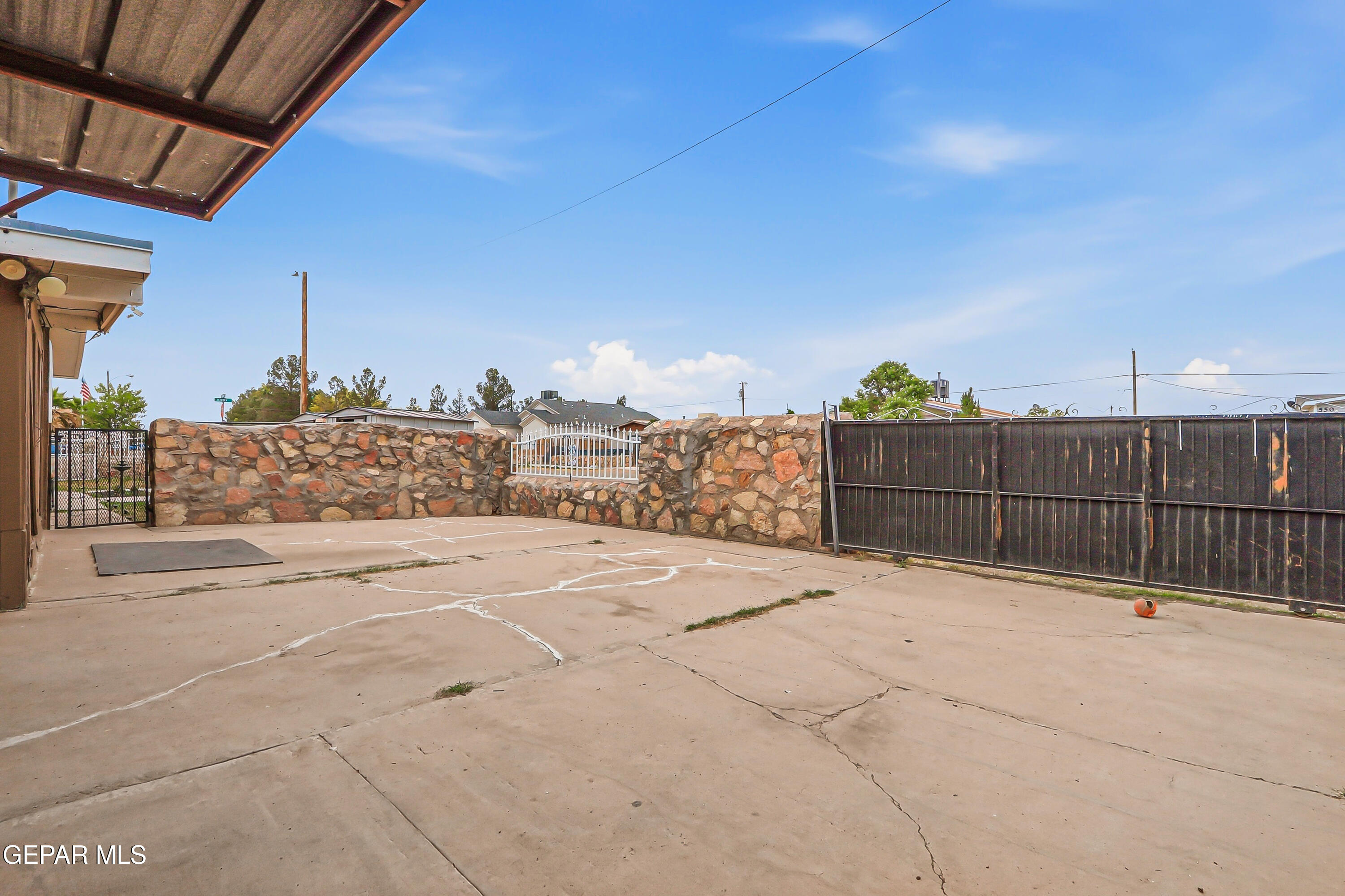 11548 Jenny Road Socorro, TX 79927 - Photo 35 of 39
