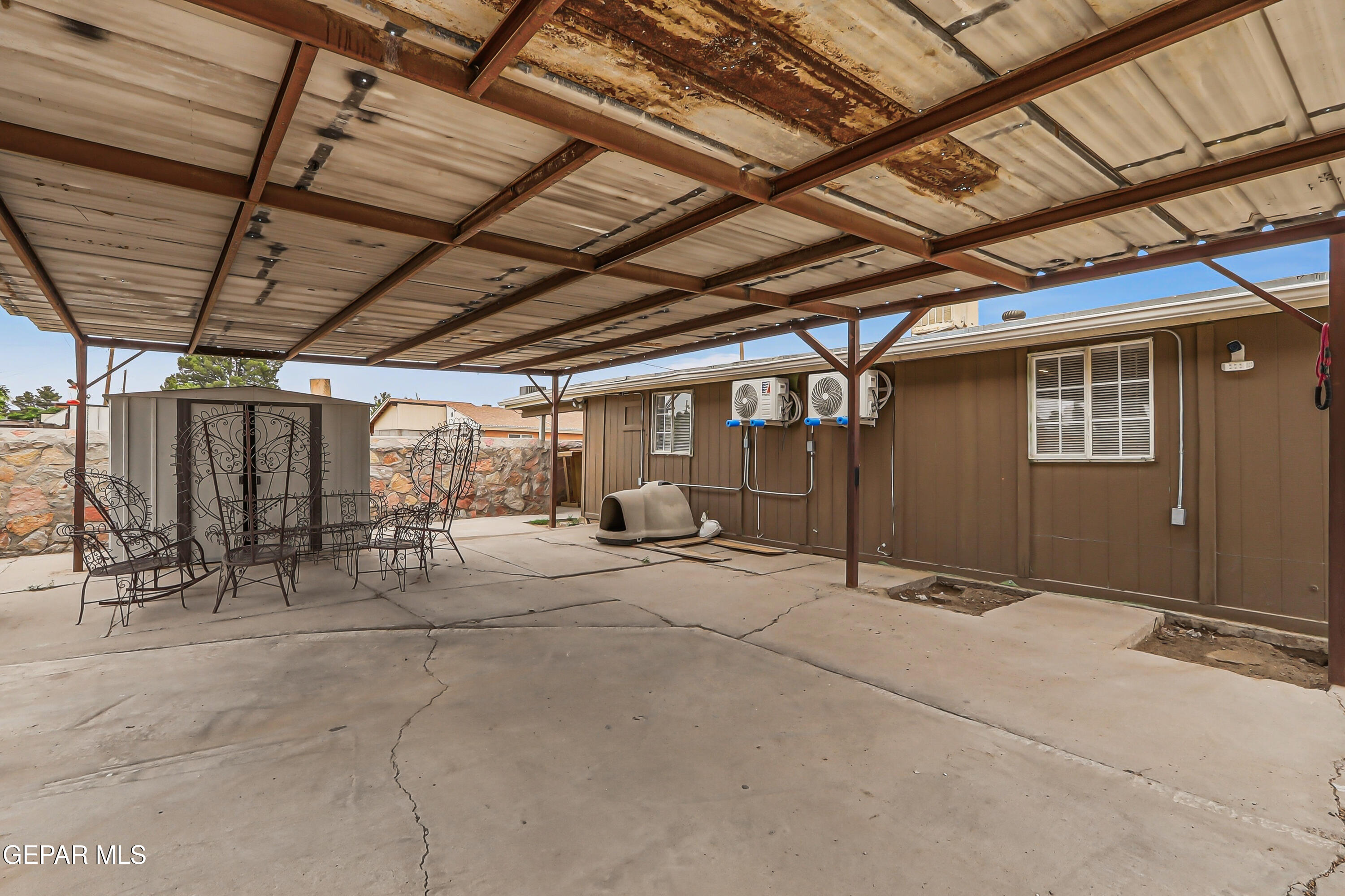 11548 Jenny Road Socorro, TX 79927 - Photo 36 of 39 a area with glass door