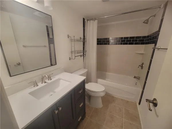 $1,500 | 400 18th Street, Unit C2, Vero Beach, FL 32960