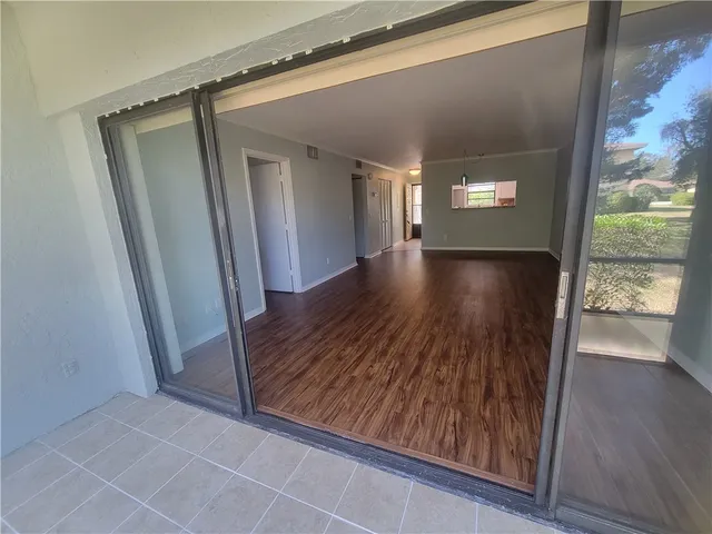 $1,750 | 400 18th Street, Unit C2, Vero Beach, FL 32960