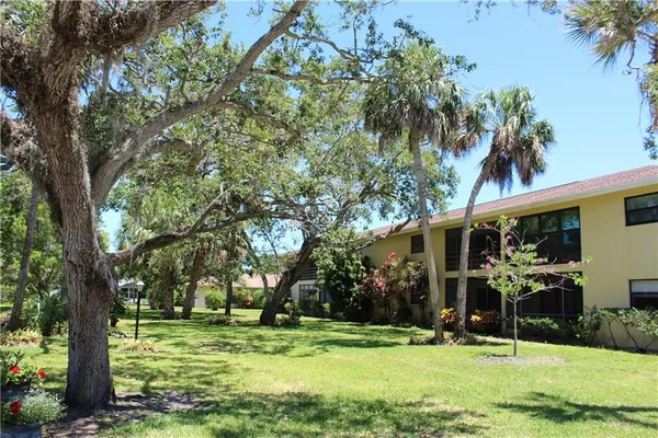 $1,500 | 400 18th Street, Unit C2, Vero Beach, FL 32960