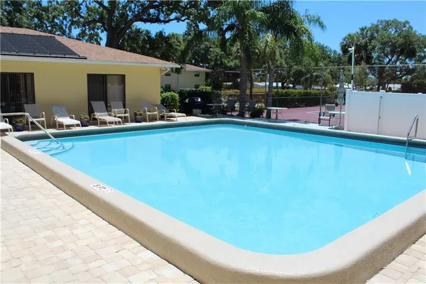 $1,500 | 400 18th Street, Unit C2, Vero Beach, FL 32960