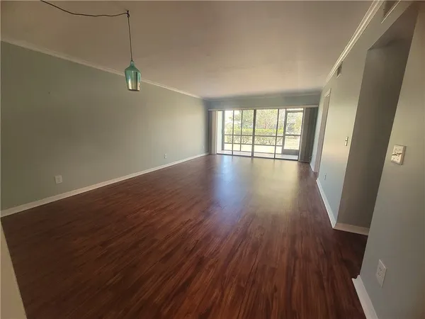 $1,500 | 400 18th Street, Unit C2, Vero Beach, FL 32960