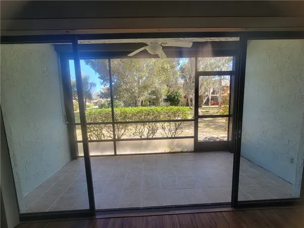 $1,500 | 400 18th Street, Unit C2, Vero Beach, FL 32960