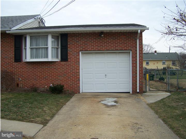26 Alton Road Hamilton, NJ 08619 - Photo 3 of 13 Garage