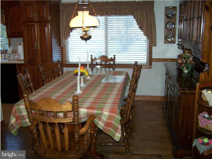 26 Alton Road Hamilton, NJ 08619 - Photo 7 of 13 Dining Room