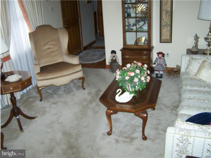 26 Alton Road Hamilton, NJ 08619 - Photo 8 of 13 Living Room