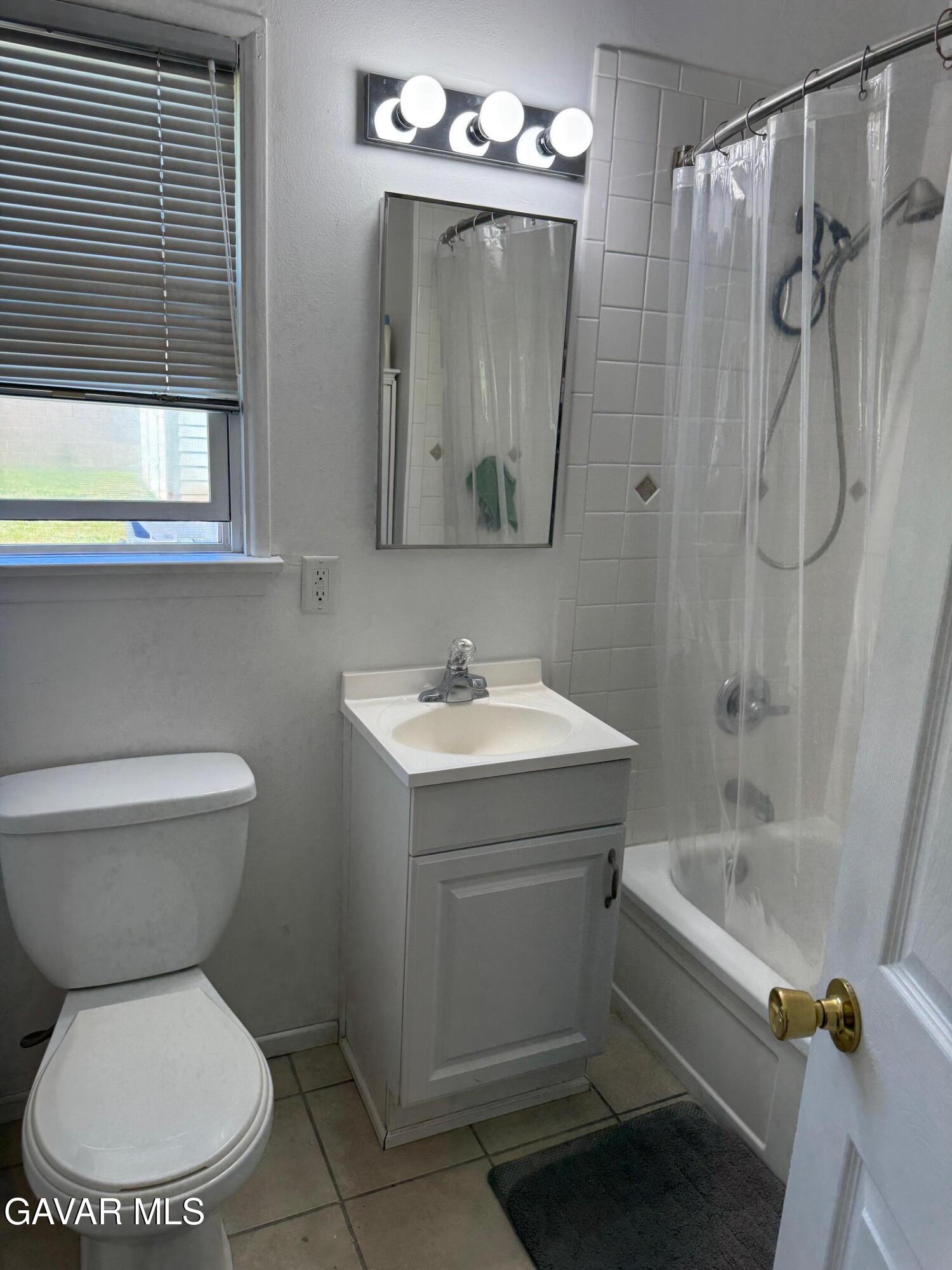 38821 Juniper Tree Road Palmdale, CA 93551 - Photo 13 of 24 IMG_1024