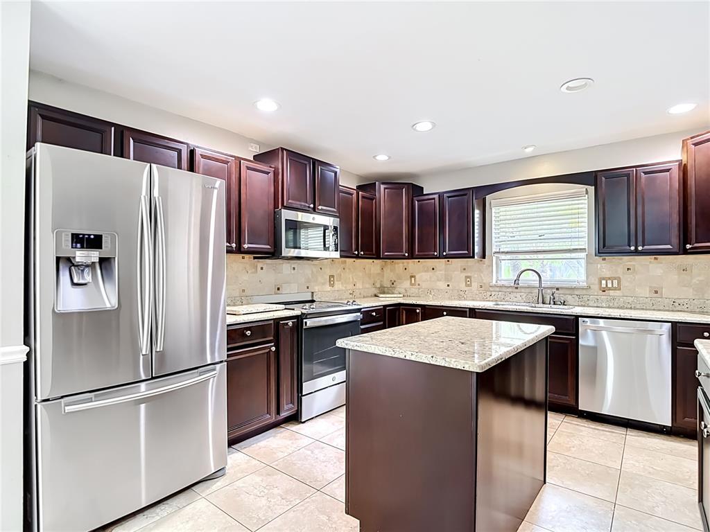 811 Ambassador Loop Tampa, FL 33613 - Photo 23 of 75
