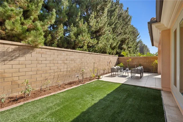 $2,198,888 | 61 Lupari, Irvine, CA 92618