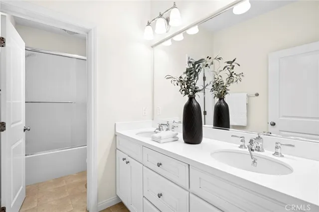 $2,198,888 | 61 Lupari, Irvine, CA 92618