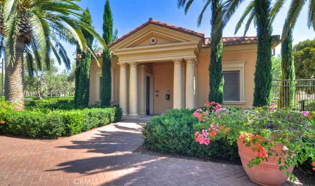 $2,198,888 | 61 Lupari, Irvine, CA 92618