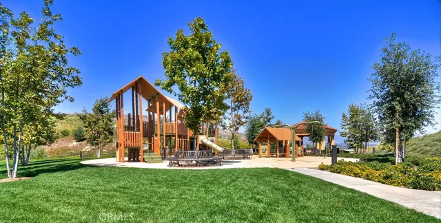 $2,198,888 | 61 Lupari, Irvine, CA 92618