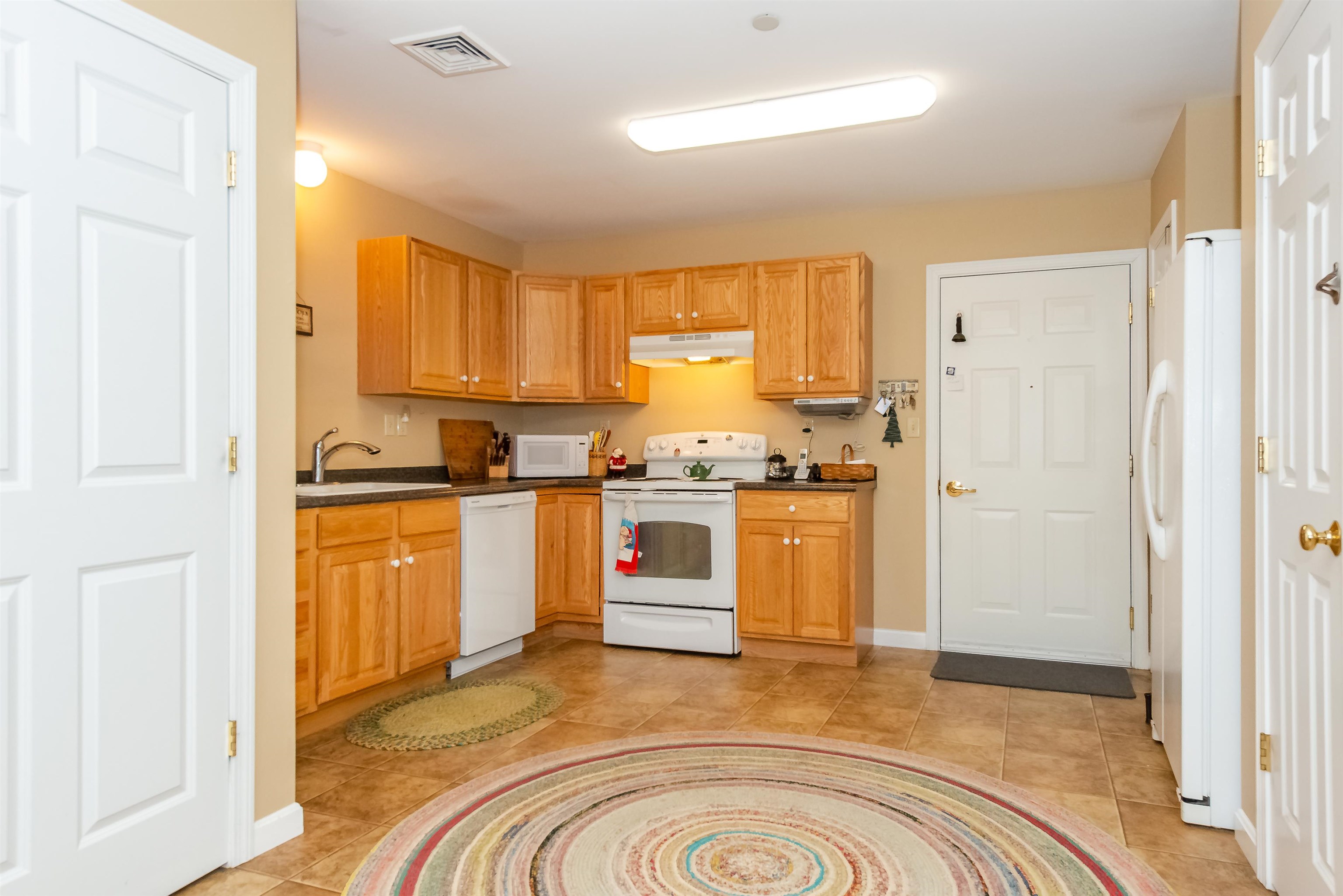 118 Secretariat Way, Unit 114 Rochester, NH 03867 - Photo 6 of 37