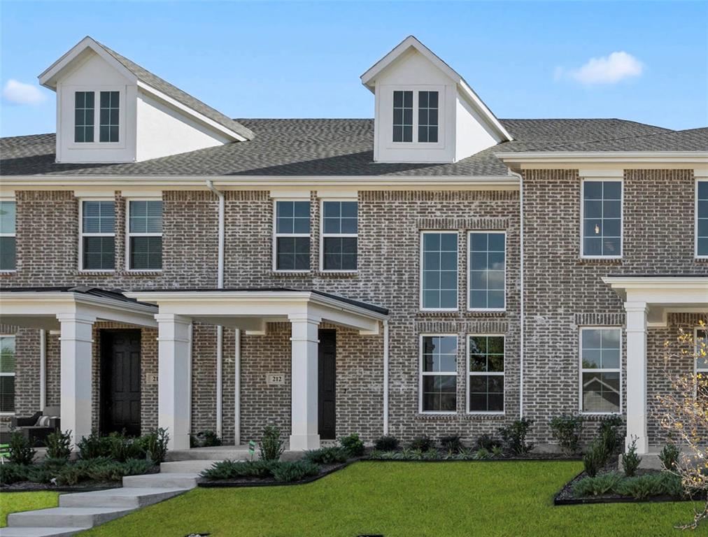 Classically styled and luxuriously finished new construction lock and leave homes now available in Villages at Midtowne in Midlothian!
