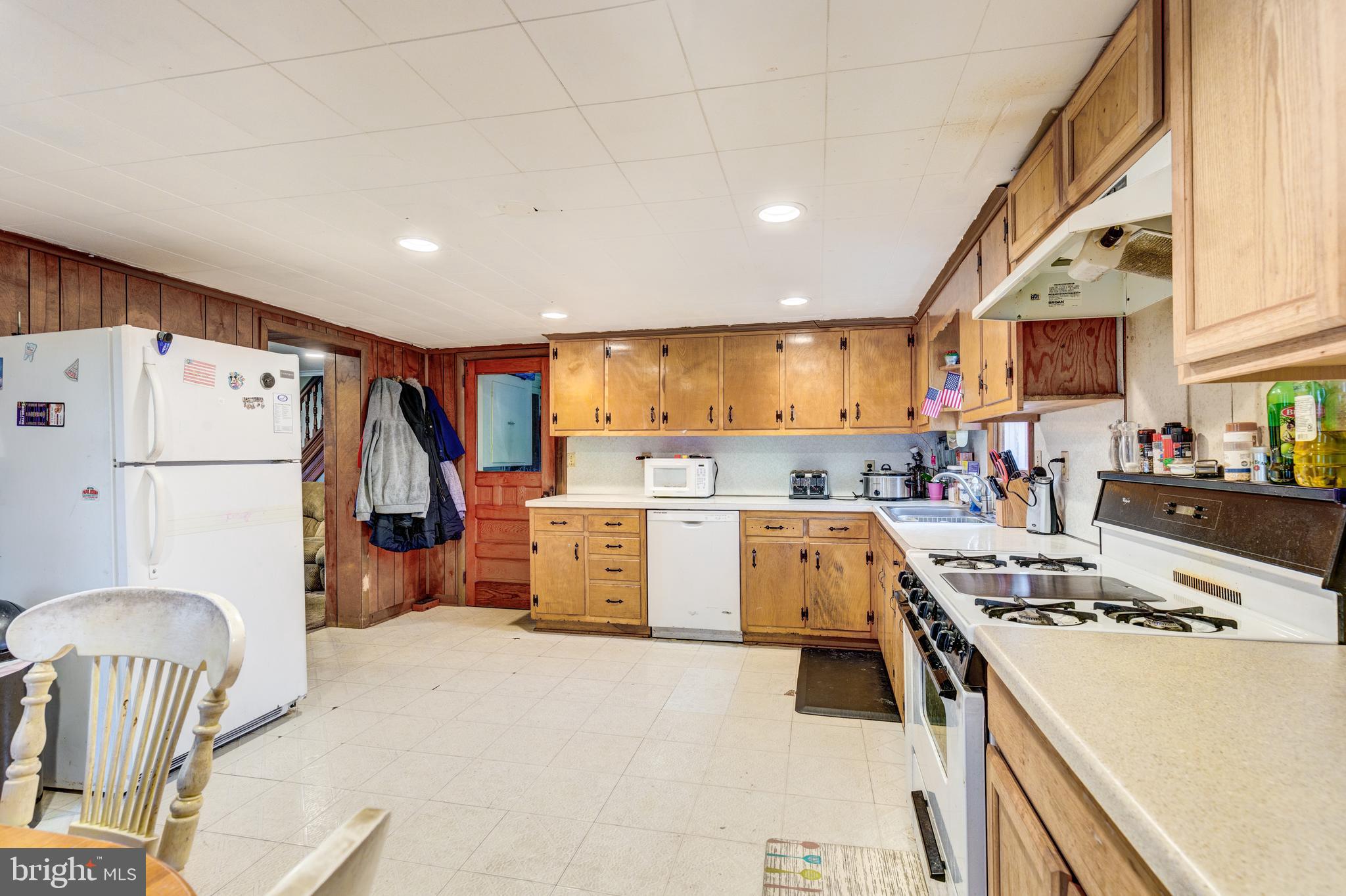 559 Sullivan Road Westminster, MD 21157 - Photo 19 of 37