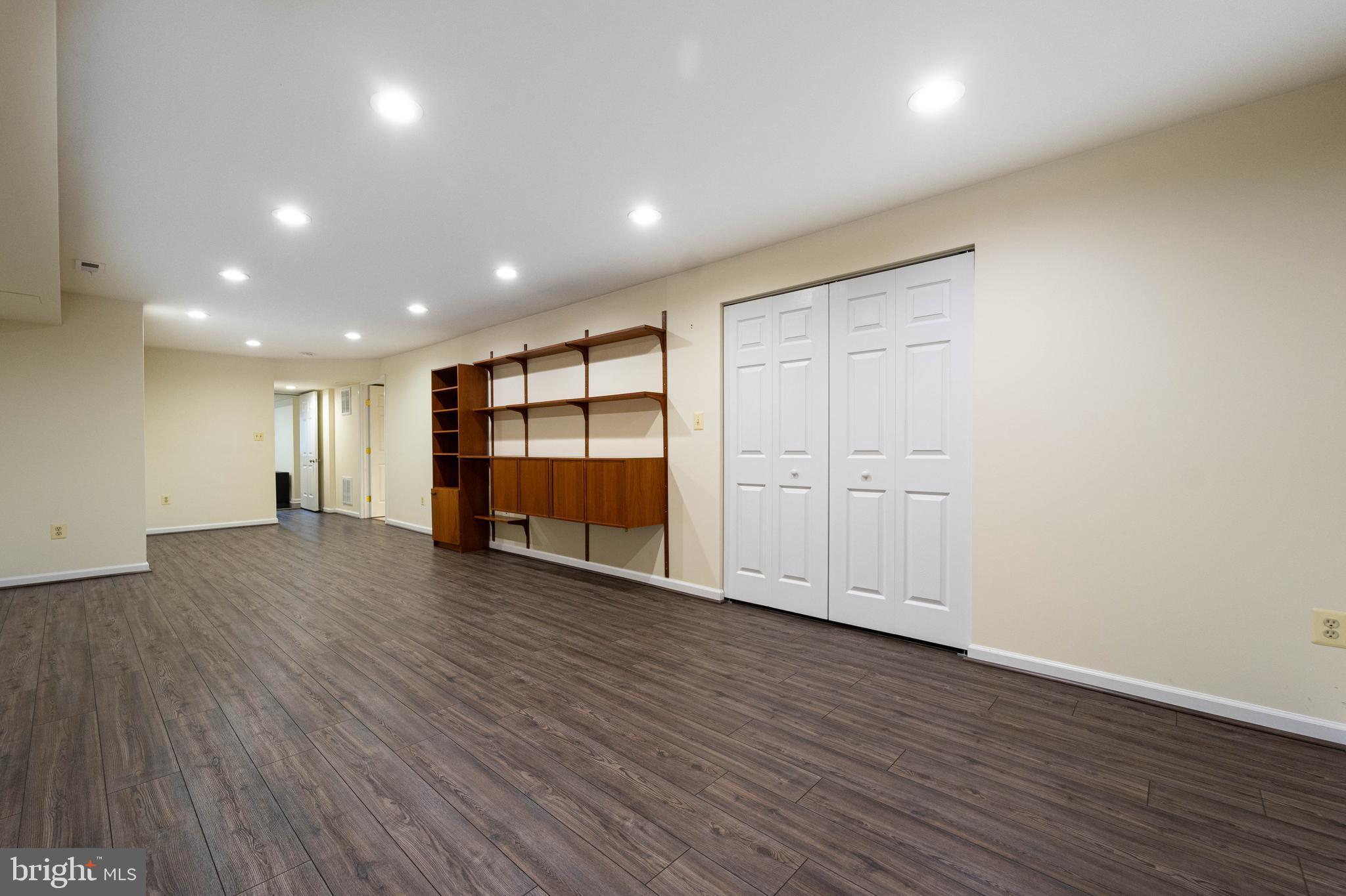 327 Crowl Road Westminster, MD 21158 - Photo 58 of 75 Ideal for entertaining!