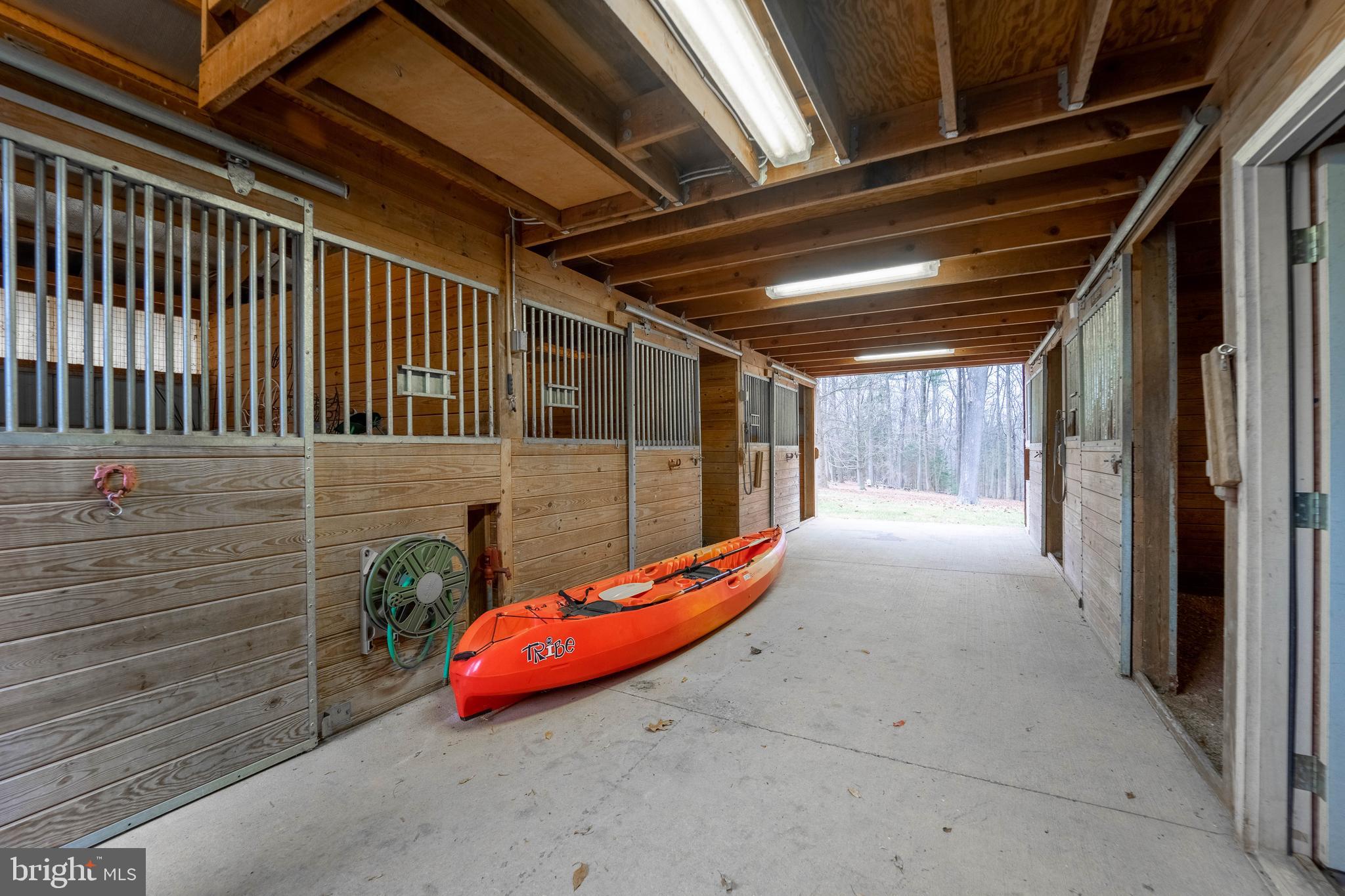 327 Crowl Road Westminster, MD 21158 - Photo 7 of 75 Drive-through doors in stable