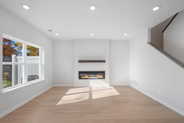 $367,990 | 1011 130th Court East, Rosemount, MN 55068