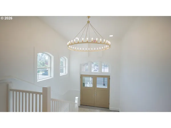 $4,900,000 | 550 North 1st Street, Woodburn, OR 97071
