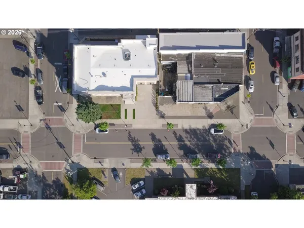 $4,900,000 | 550 North 1st Street, Woodburn, OR 97071