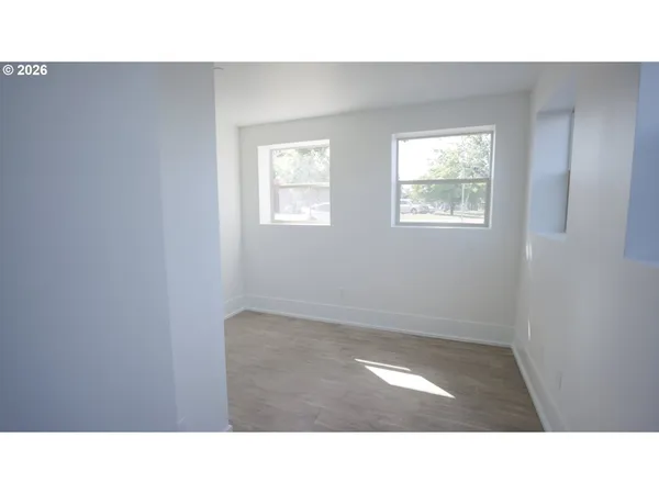 $4,900,000 | 550 North 1st Street, Woodburn, OR 97071