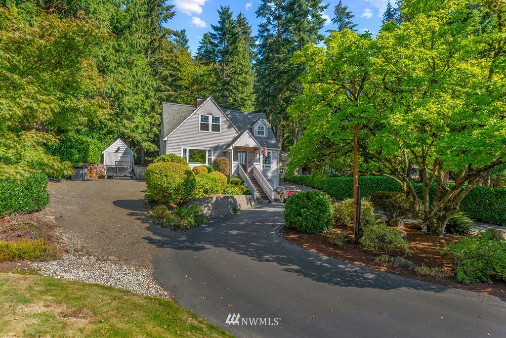 3202 Pacific Way Longview, WA 98632 - Photo 1 of 23 Gallery Image 1