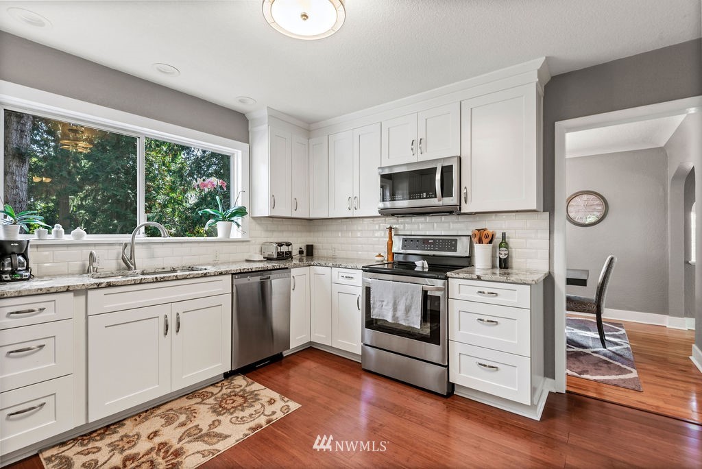 3202 Pacific Way Longview, WA 98632 - Photo 12 of 23 Gallery Image 12